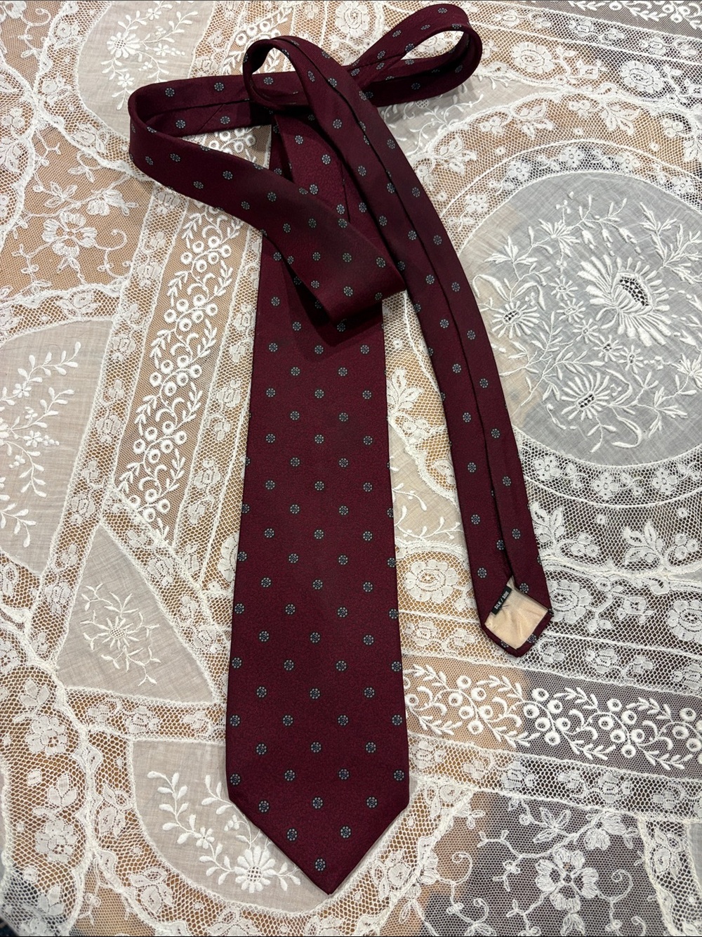 Men's Burgundy Polka Dot Tie - Classic Formal Accessory
